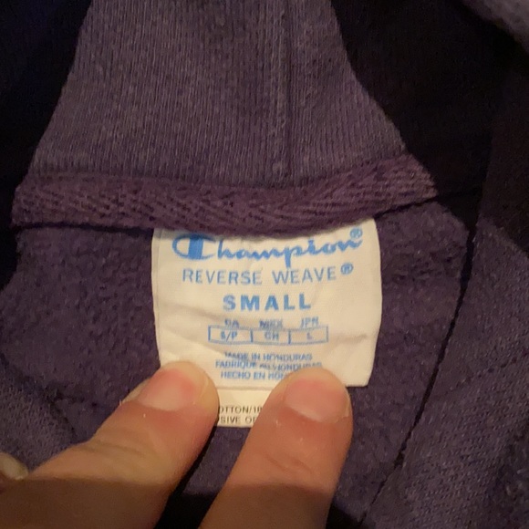 Champion - Picture 2 of 5